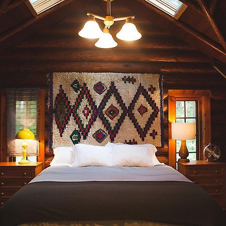 Loloma Lodge And Cabins McKenzie Bridge 外观 照片